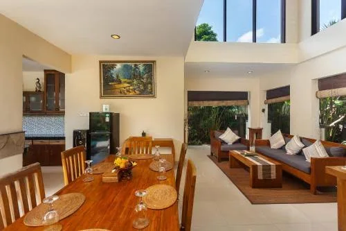 No. B-45, Green Valley Villas, Sector 62, Noida, Uttar Pradesh - 201301 — Dining