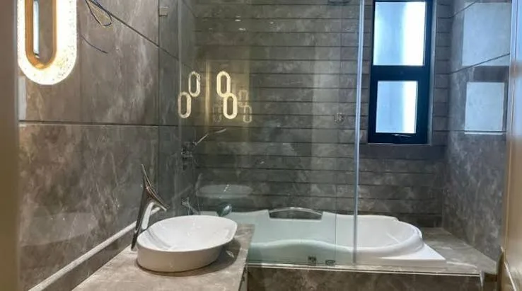 No. B-45, Green Valley Villas, Sector 62, Noida, Uttar Pradesh - 201301 — Bathroom